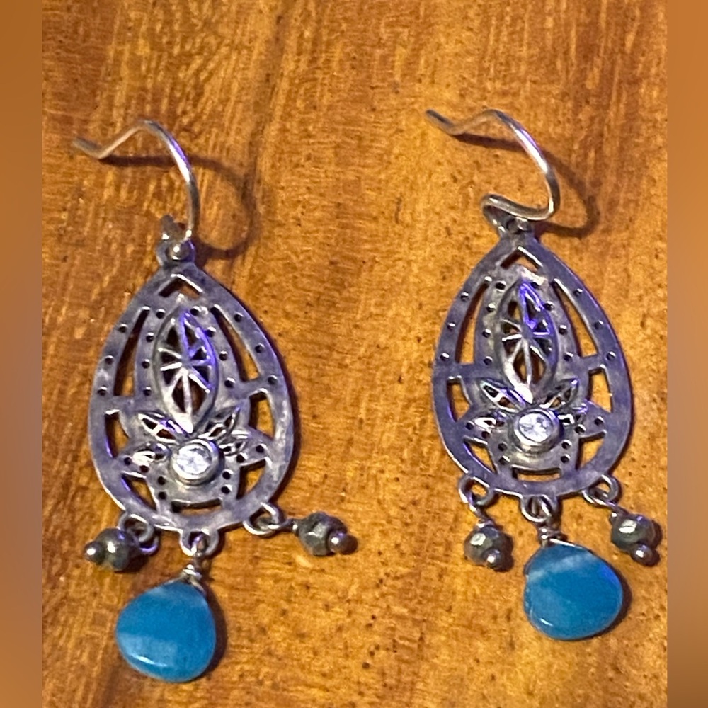 Boho style Retired Silpada earrings- W2339